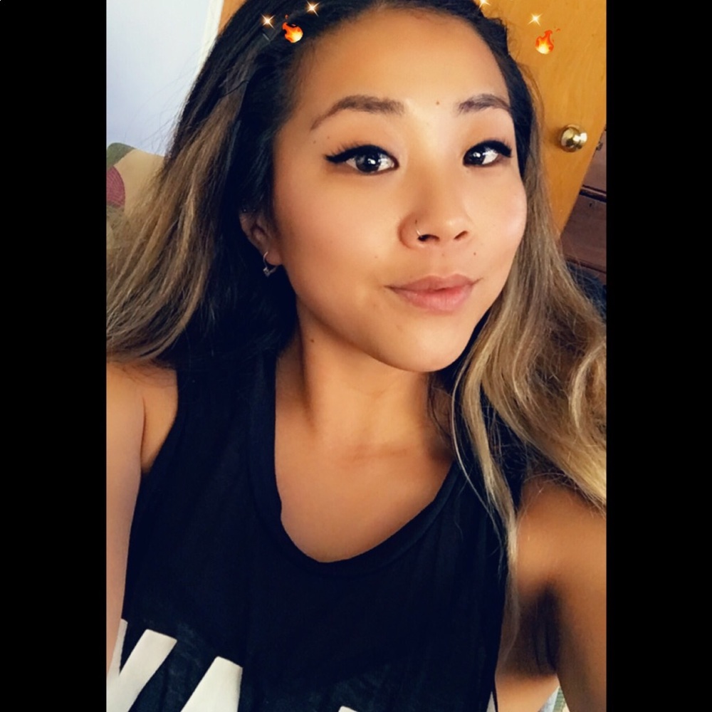 Meet your Posher, Lilly